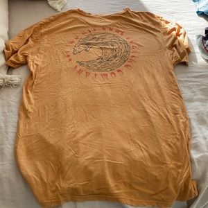 Yellow rip curl tee